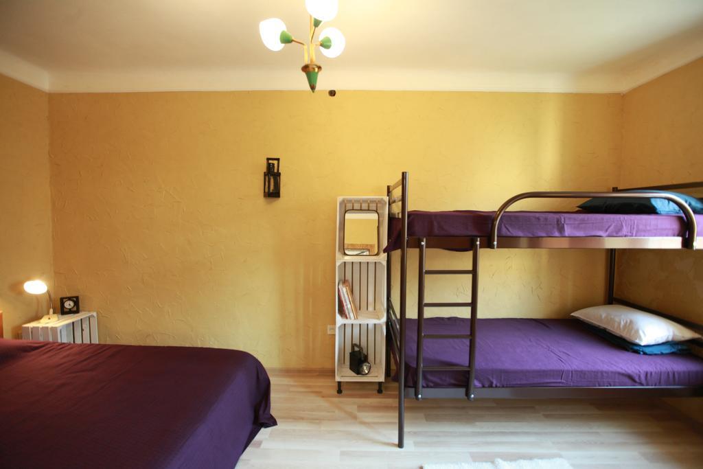 Apartment On Zaliznychna 利沃夫 客房 照片