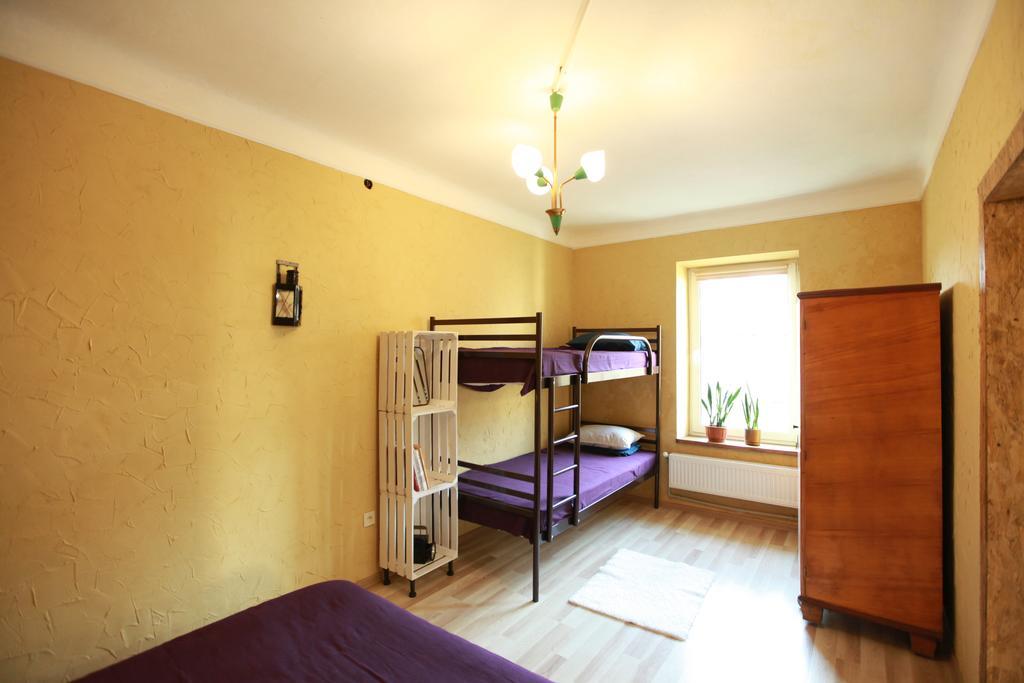 Apartment On Zaliznychna 利沃夫 客房 照片
