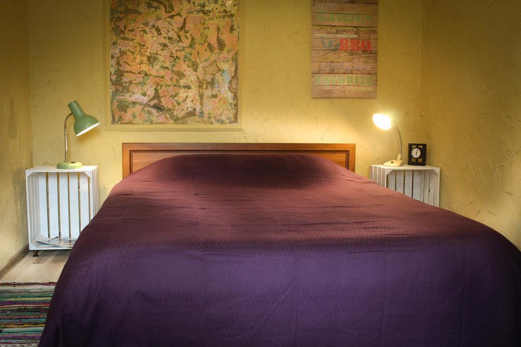 Apartment On Zaliznychna 利沃夫 外观 照片